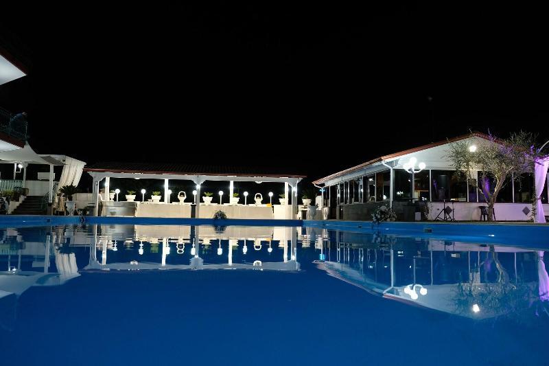 ホテル Ristorante La Vela ボスコレアーレ エクステリア 写真