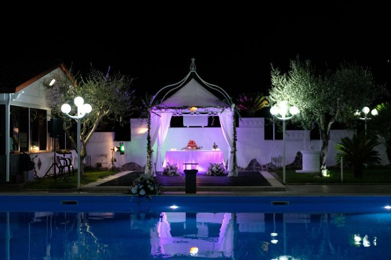 ホテル Ristorante La Vela ボスコレアーレ エクステリア 写真
